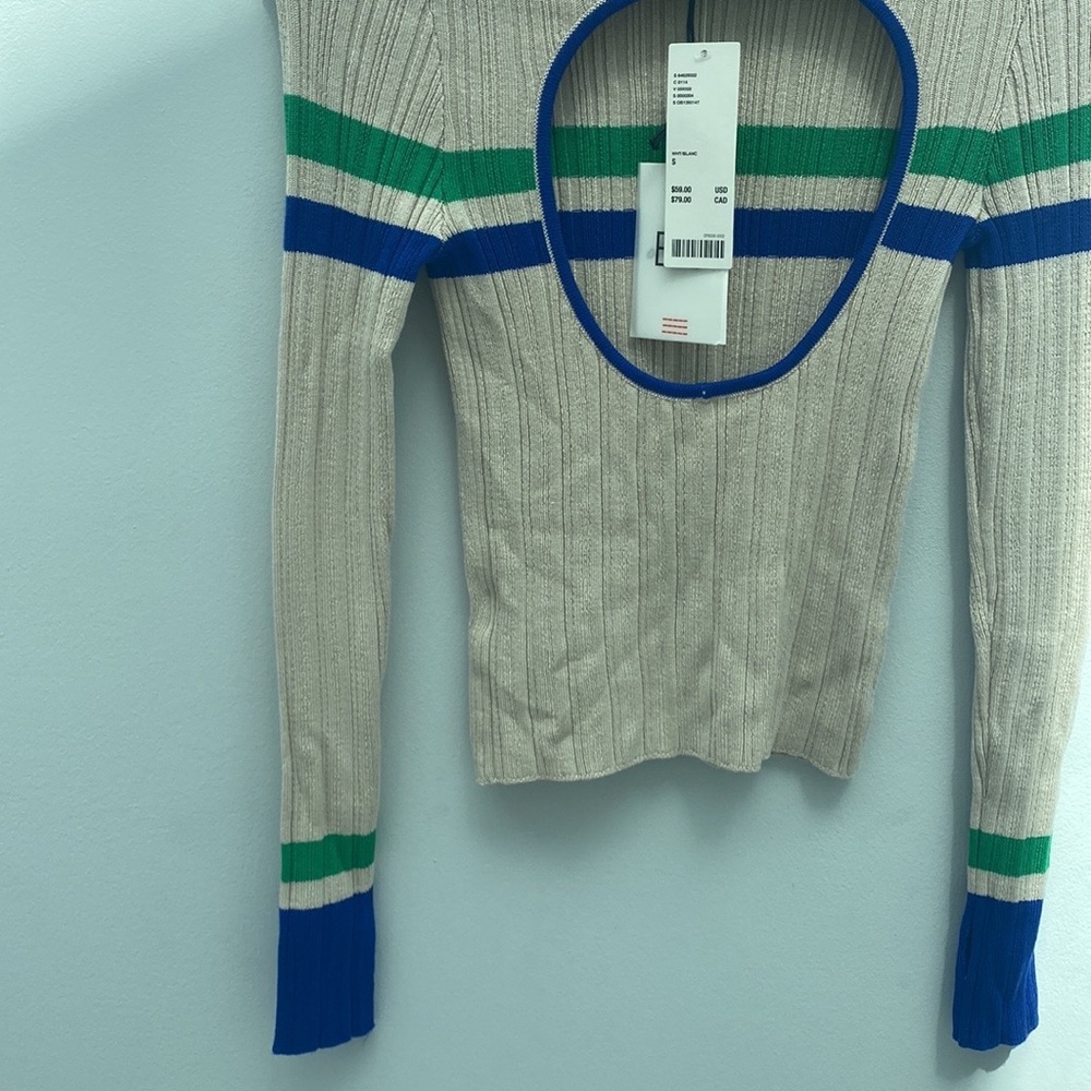 Urban Outfitters Open Back Sweater - Picture 8 of 13